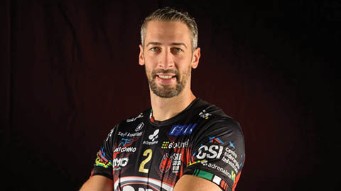 Davide Candellaro. Laurea in Gestione aziendale. Specialità: pallavolo