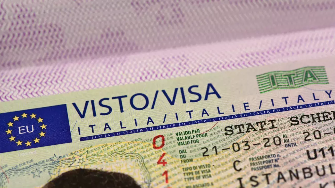 particolare passaporto, visto/visa italia