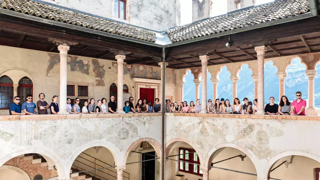 foto di gruppo Summer School CLA presso Castello del Buon Consiglio