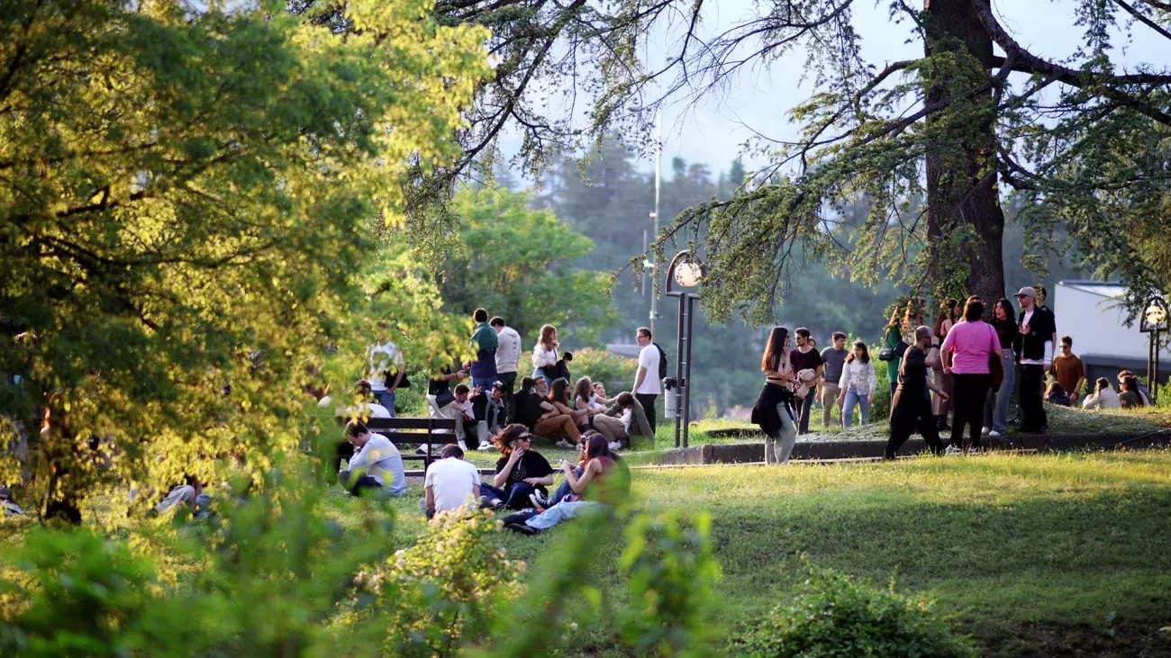 ragazzi al parco di Mesiano