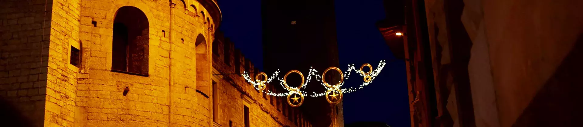 decorazioni sospese illuminate