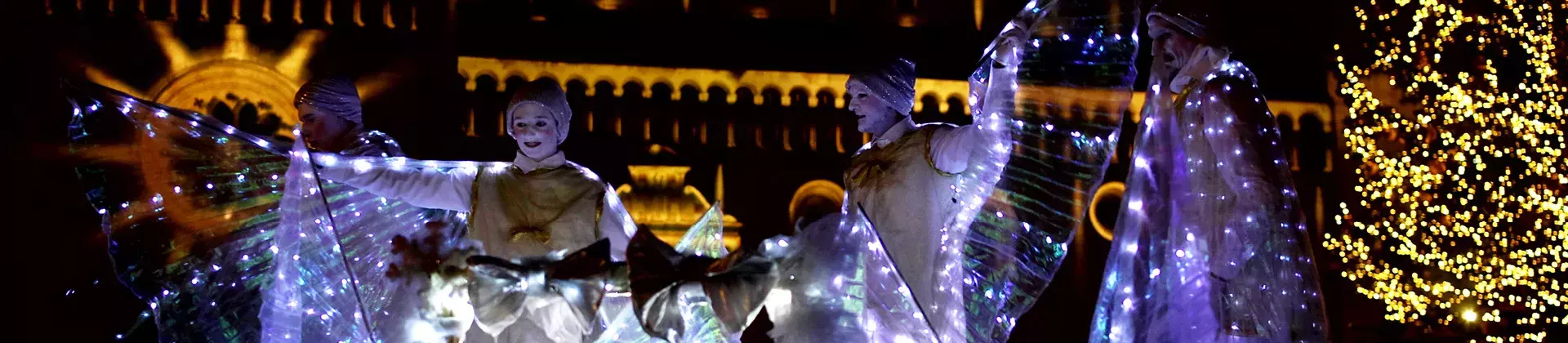 Artisti, spettacolo notturno natalizio